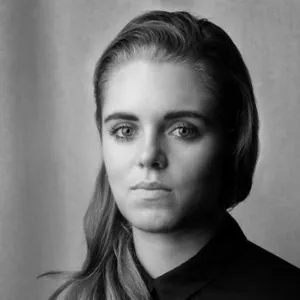 'Photo of Chloé Deneuve